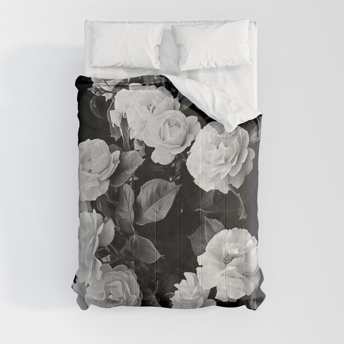Black And White Roses Comforter