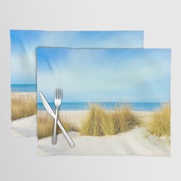 Grass on a white sand beach Placemat