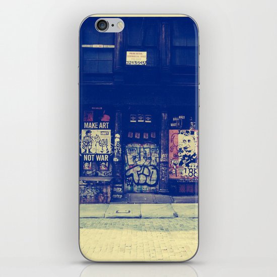 Make Art Not War iPhone & iPod Skin