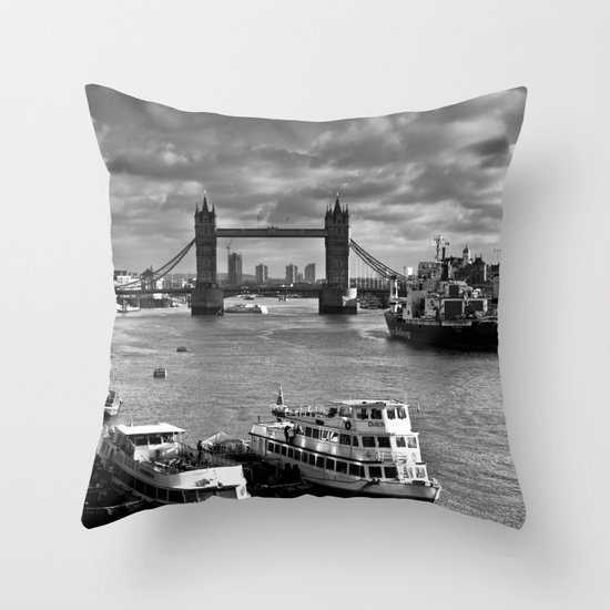 River Thames View Throw Pillow
