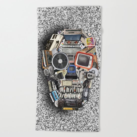 retro tech skull 5 Beach Towel