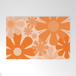 Retro 60s 70s Flowers - Vintage Style Floral Pattern Orange Welcome Mat
