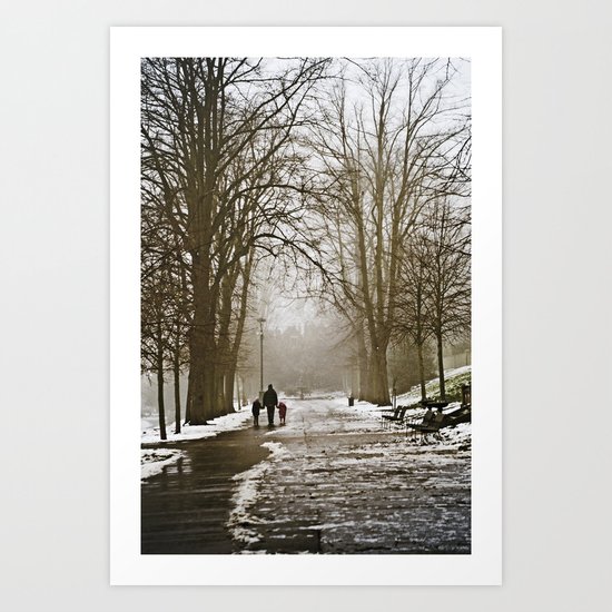 A walk through the park II Art Print