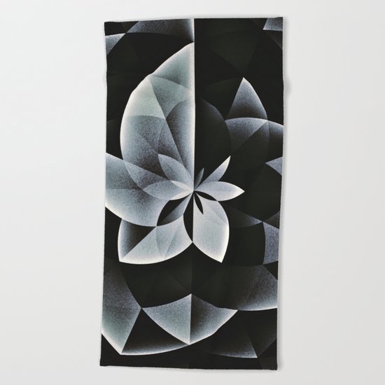 noyrflwwr Beach Towel