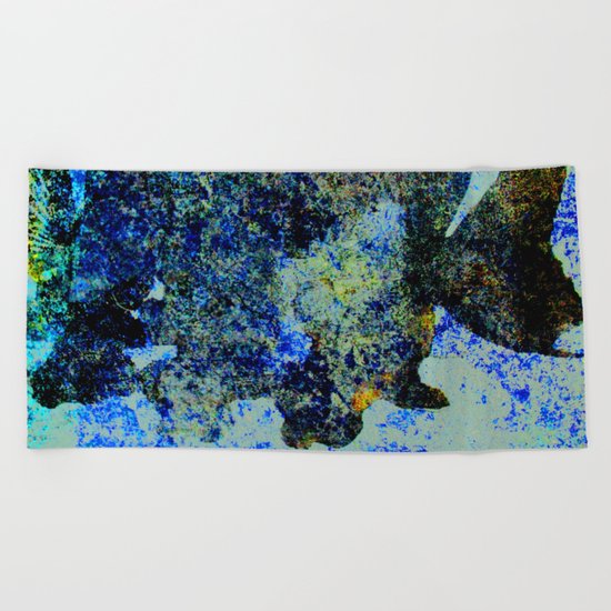 BLACK FISH Beach Towel