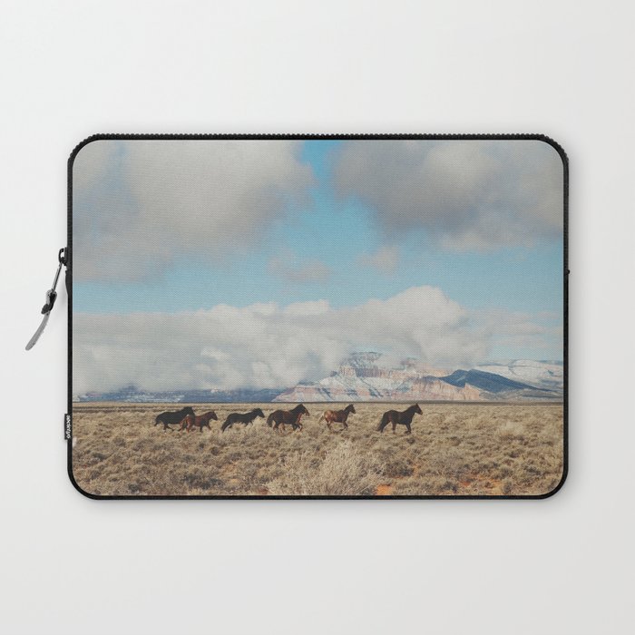 Running Reservation Horses Laptop Sleeve