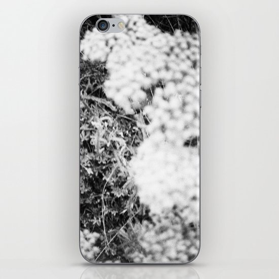 La Bonheur iPhone & iPod Skin