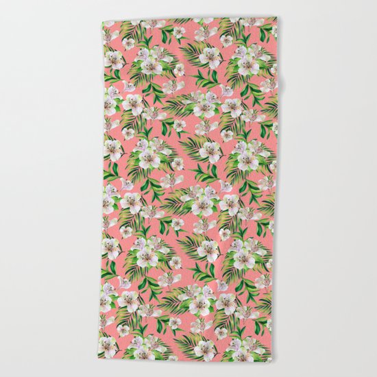 White flowers on a pink background Beach Towel