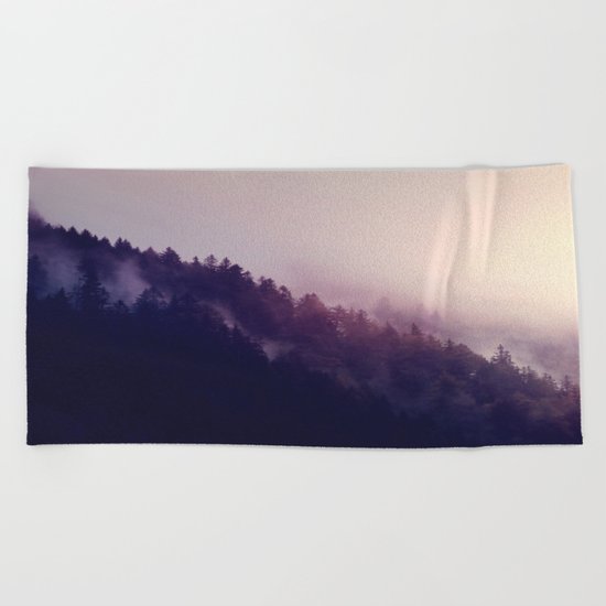 Just walk away Beach Towel