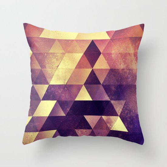 myyk lyyv Throw Pillow
