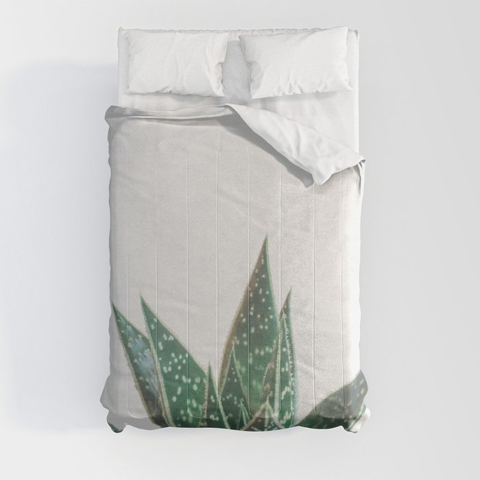 Aloe Tiki Comforter