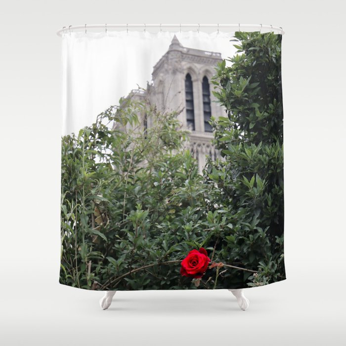 Notre Dame et la rose Shower Curtain