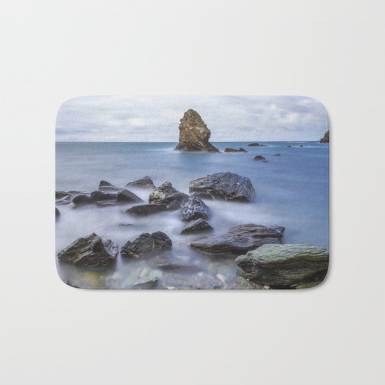 Gwenfaens Pillar Bath Mat