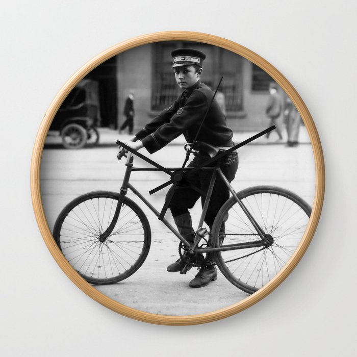 Vintage Bike Messenger - Alabama - 1914 Wall Clock