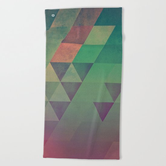 Yndyffyrynz Beach Towel