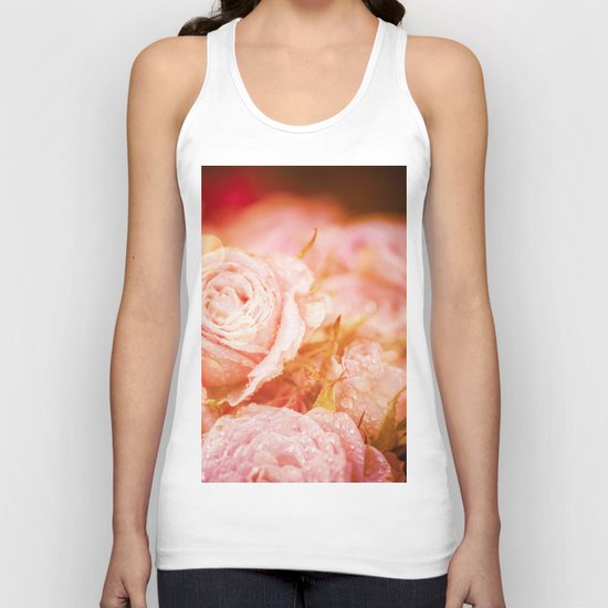 Roses with waterdroplets and bokeh Unisex Tank Top