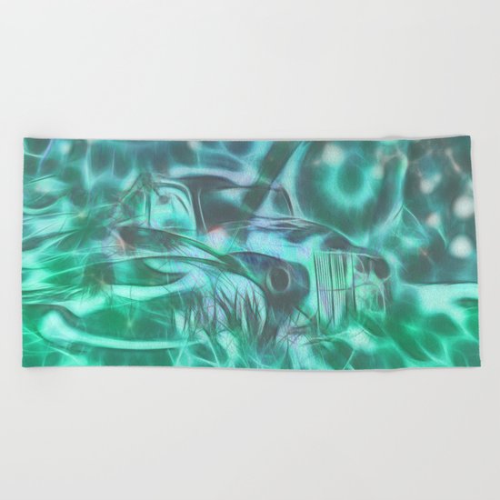 Underwater wreck Beach Towel