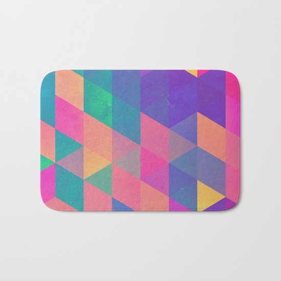 fynylly free Bath Mat