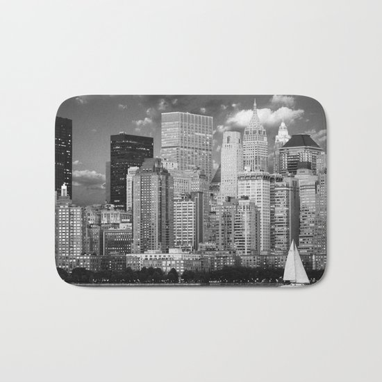 Manhattan in Black & White (New York, NY, USA) Bath Mat