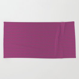 Chainmaille - electric pink Beach Towel