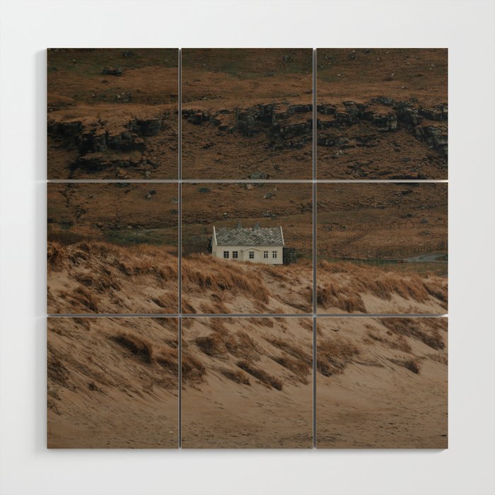 The lonely house Wood Wall Art
