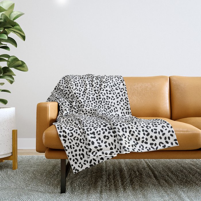 Snow leopard best sale print throw blanket