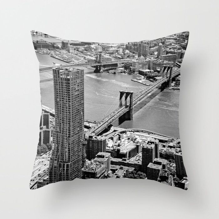Brooklyn Bridge View - New York City Throw Pillow