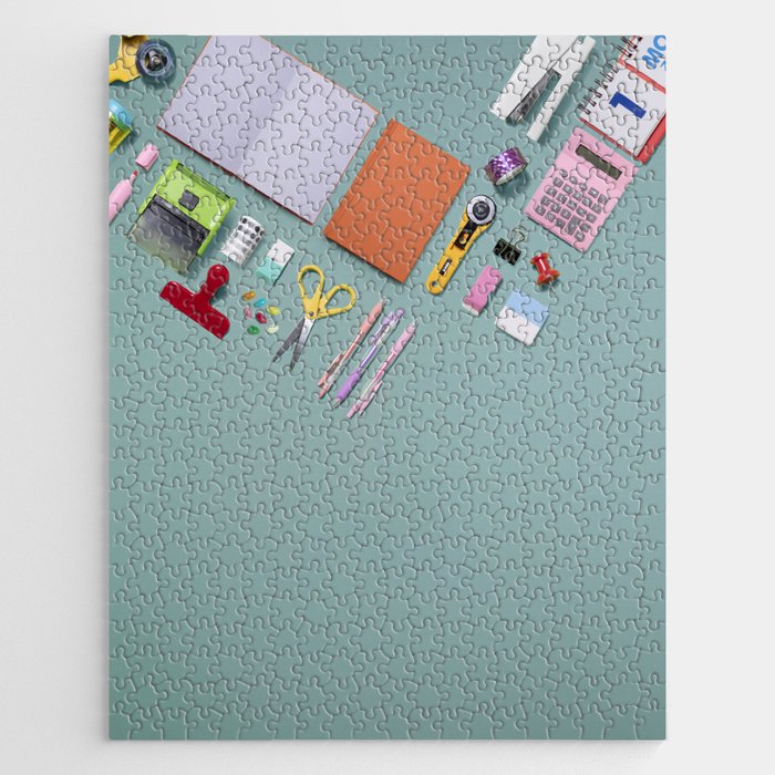 Stationary on green Jigsaw Puzzle
