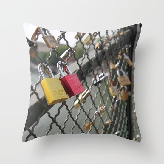 key to my heart Throw Pillow