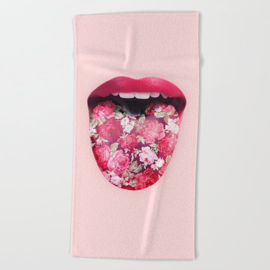 FLORAL KISS Beach Towel