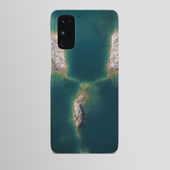 Definitely Three little islands in a lake – Minimalist Landscape Photography Android Case