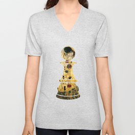 The Kiss pawn V Neck T Shirt