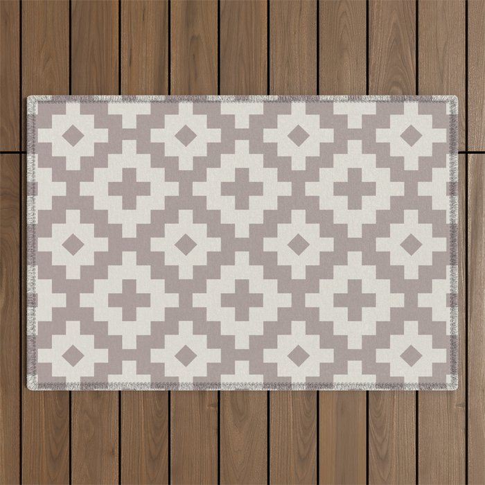 Traditional Geometric Pattern 237 Outdoor Rug