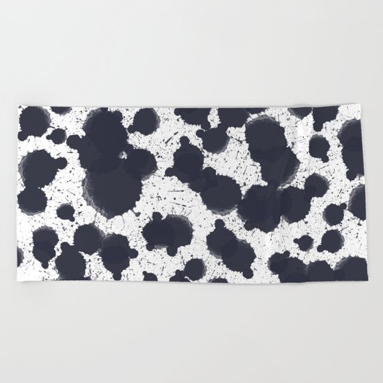 Watercolor dots Beach Towel