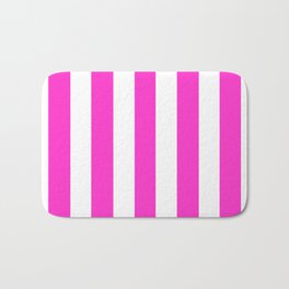 Razzle dazzle rose - solid color - white vertical lines pattern Badematte