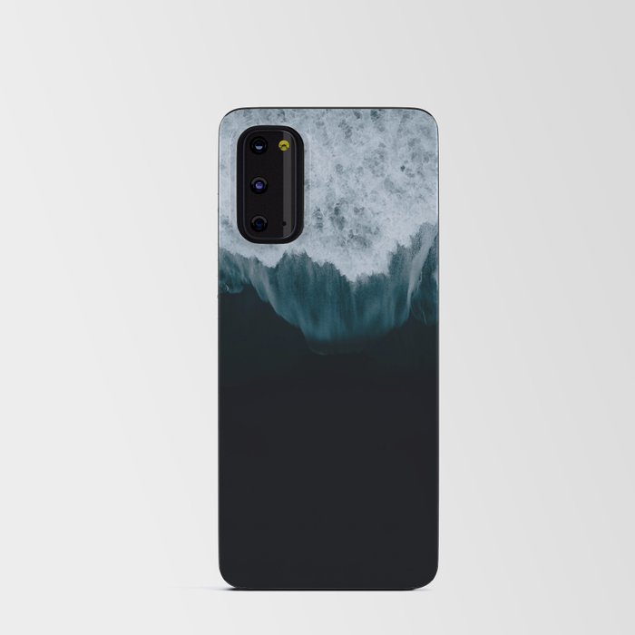 Minimalist moody icelandic Black Sand beach and splashing wave Android Card Case