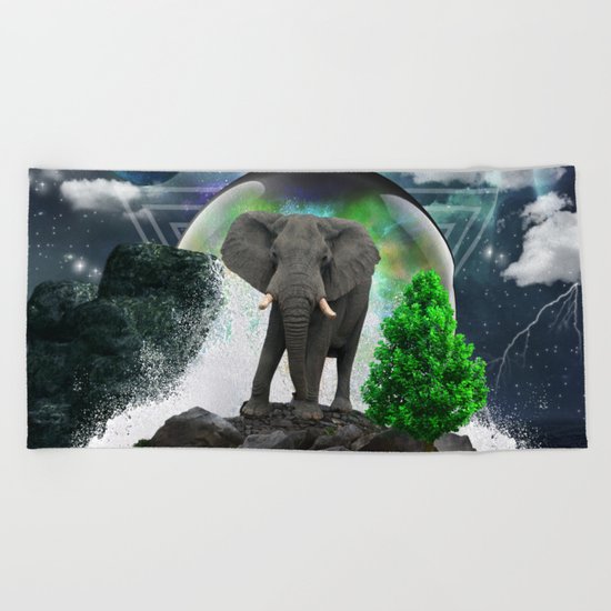 Dreamer iv Beach Towel