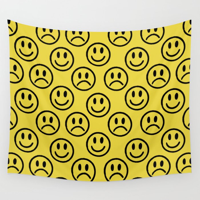 Smiling face Wall Tapestry