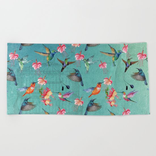 Vintage Watercolor hummingbirds and fuchsia flowers Beach Towel