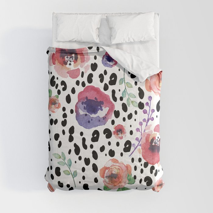 Abstract animal flowers Comforter