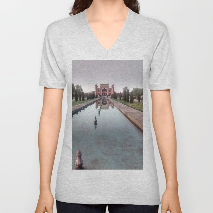 Taj Mahal Pond V Neck T Shirt