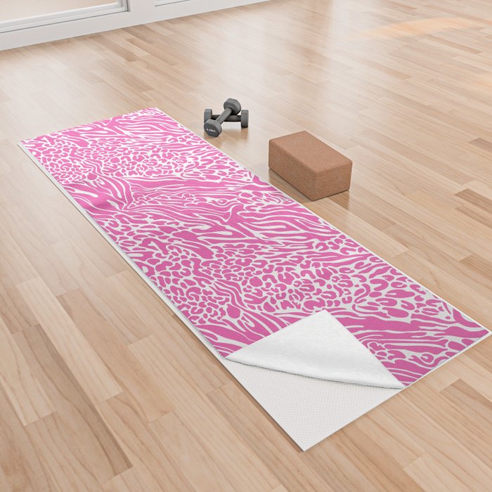 Leopard pattern- pink palette Yoga Towel