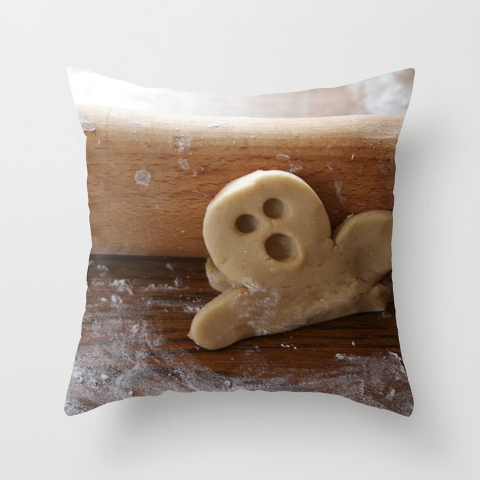 Ginger bread man and rolling pin Throw Pillow