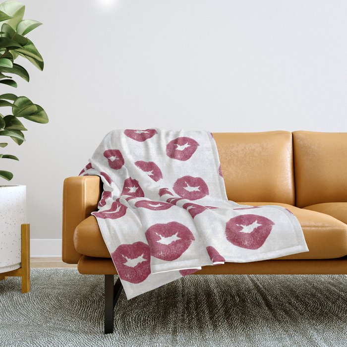 Cute Seamless Kisses Pattern, Valentine's Day Gift Throw Blanket