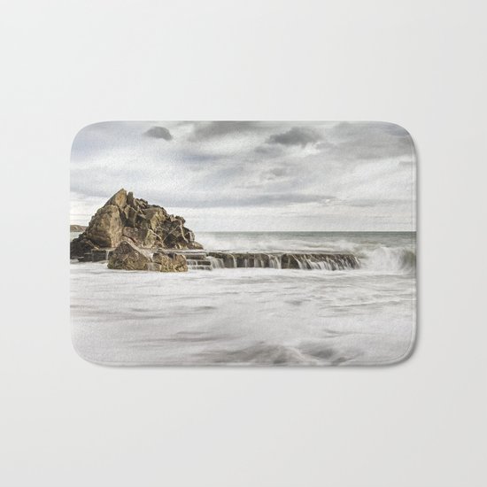 Ocean Sorm 4 Bath Mat
