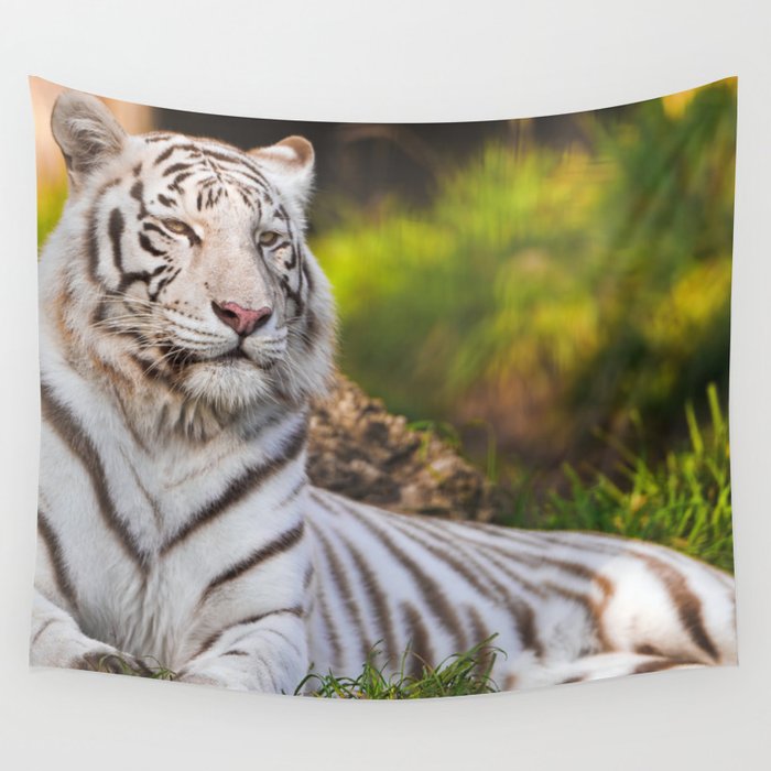 White hot sale tiger tapestry