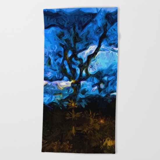 Tree Fights the Wind and Blue Sky Beach Towel