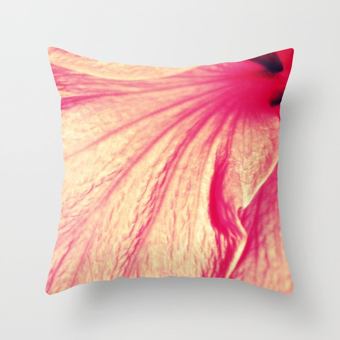 hibiscus fade Throw Pillow