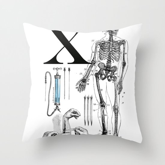 ET-Wolverine Throw Pillow