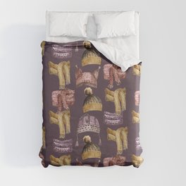 Watercolor hats and scarves pattern Duvet Cover